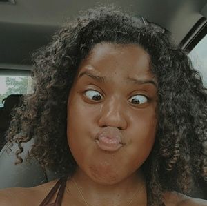 Meet your Posher, Kaylee